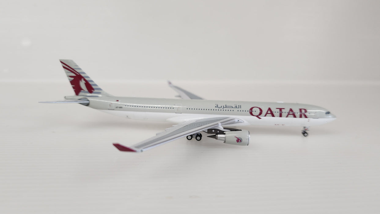 NG62037 | NG Models 1:400 | Airbus A330-300 Qatar Airways A7-AEE