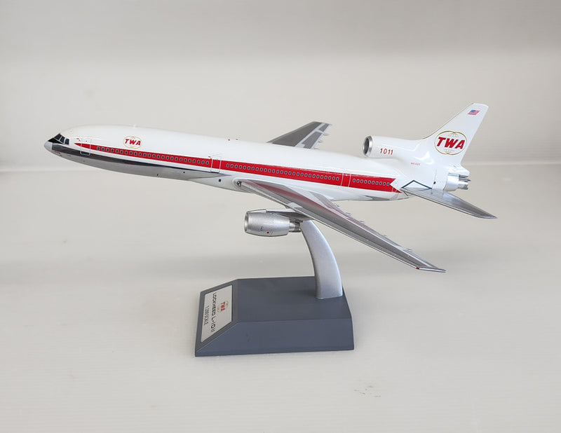 IF1011TWA1122P | InFlight200 | Lockheed L-1011 TWA N41020 Polished with stand