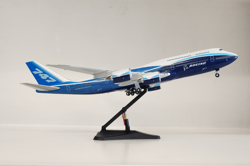 LH2239 | JC Wings 1:200 | Boeing 747-8i Boeing, 'Fantasy Blue Scheme' (with stand)