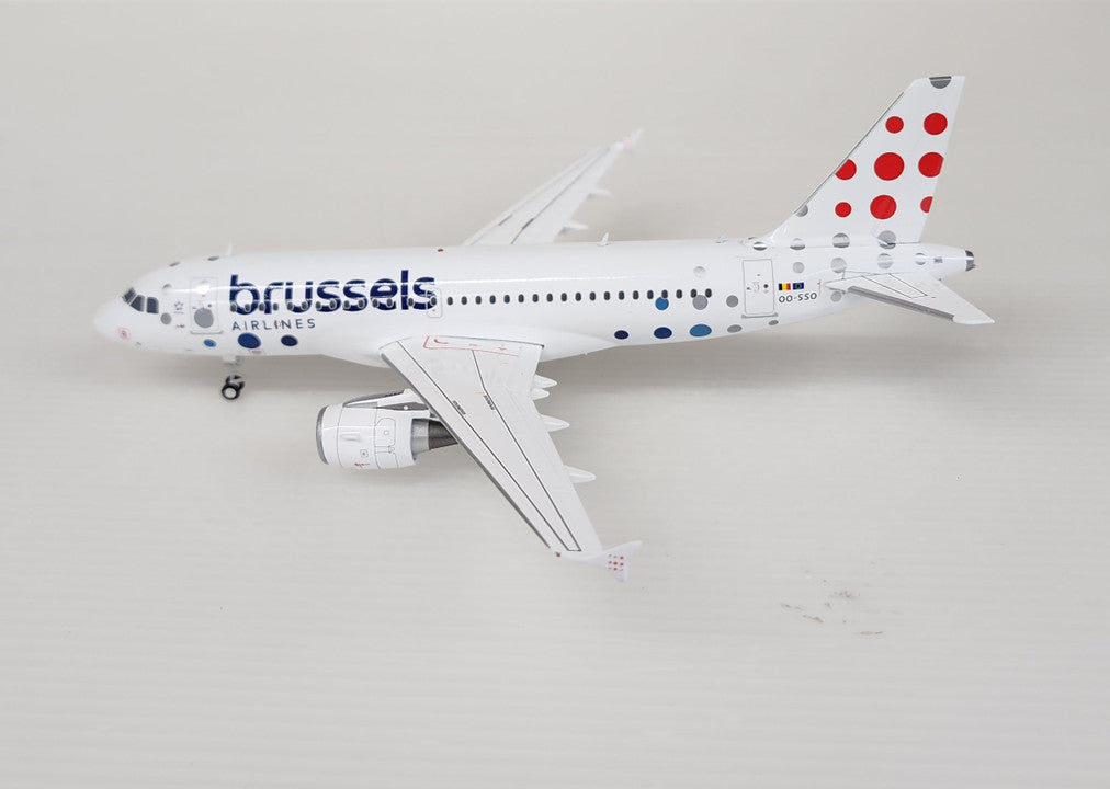 XX20272 | JC Wings 1:200 | Airbus A319 Brussels Airlines OO-SSO (with stand)