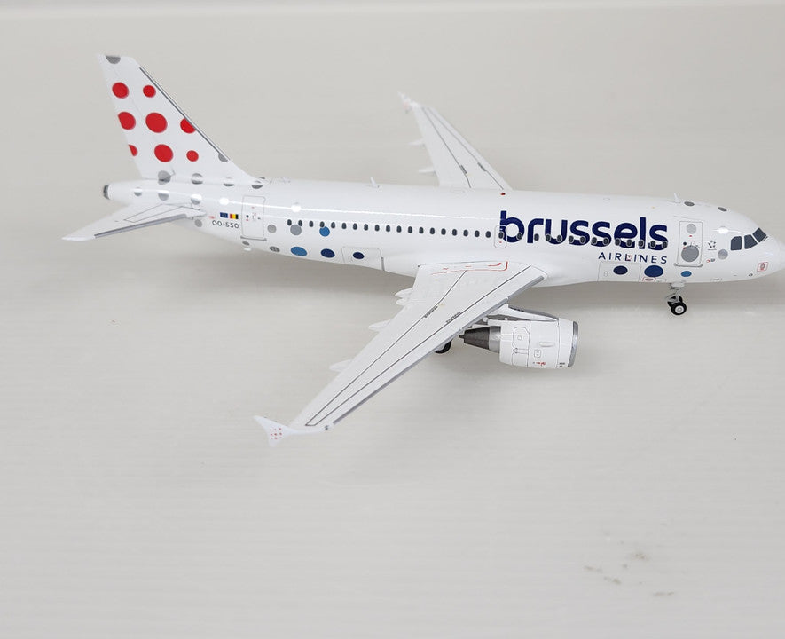 XX20272 | JC Wings 1:200 | Airbus A319 Brussels Airlines OO-SSO (with stand)
