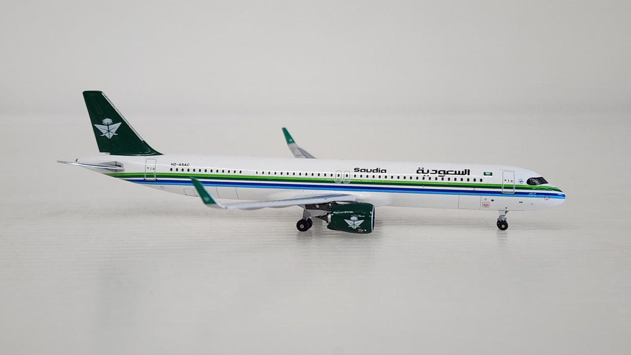 AC411273 | Aero Classics 1:400 | Airbus A321NEO Saudia Retro HZ-ASAC