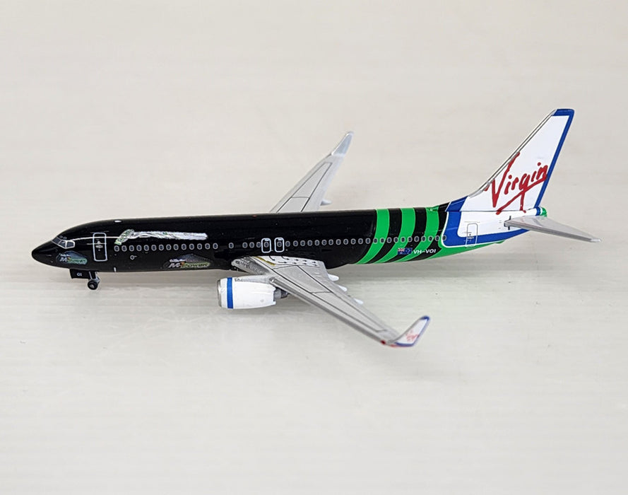 PH10352 | Phoenix 1:400 | Boeing 737-800 Virgin Blue 'Gillette' VH-VOI