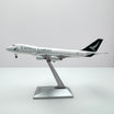 YY74423 | YY Wings 1:400 | Boeing 747-400F Cathay Pacific Reg. B-LID