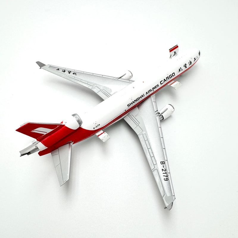 YY1110C | YY Wings 1:400 |MD-11 Shanghai Airlines Reg. B-2179 Interactive