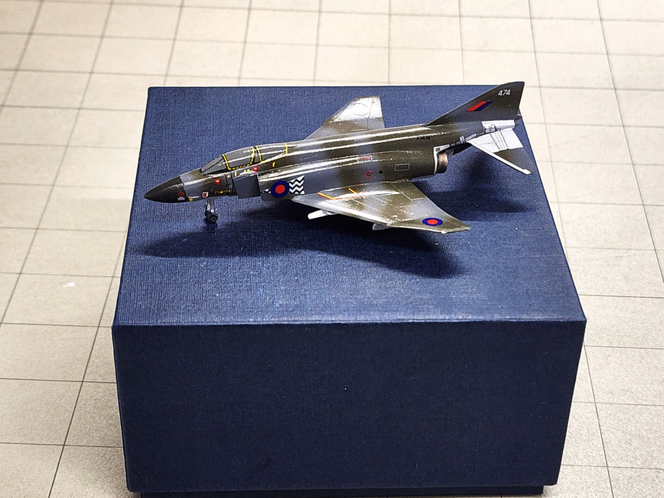 SF1003 | Skyfame Models 1:200 | McDonnell Douglas F-4 Phantom FGR.2 XV415, 92 Sqn RAF