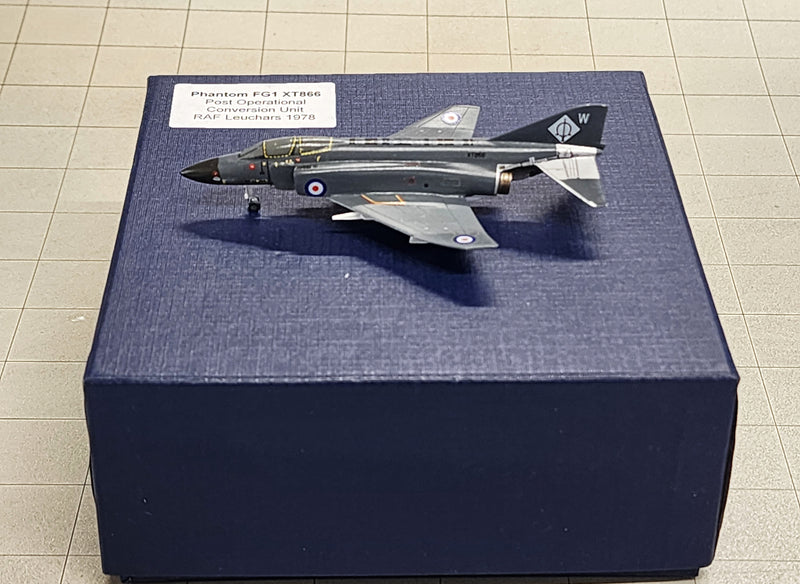 SF203 | SkyFame Models 1:200 | F-4 Phantom FG.1 RAF XT866:W, Post Operational Conversion Unit, Leuchars 1978