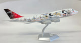 L2059 | SQ Wings 1:200 | Boeing 747-400 JAL JA8908 'with stand'