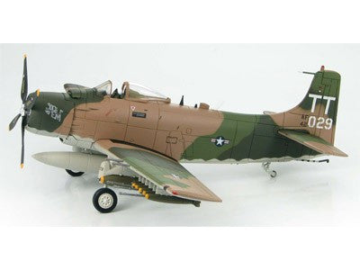 HA2902 | Hobby Master Military 1:72 | Douglas A-1J Skyraider 602nd Special Operations Sqn., 56th Special Operations Wing, Thailand 1969