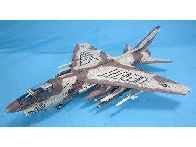 CW782969 | Century Wings 1:72 | Ling-Temco-Vought A-7E Corsair II US Navy VA-72 'Bluehawks' AC400, 1991 Desert Storm