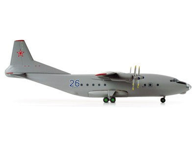 553940 | Herpa Military 1:200 | Antonov An-12 Russian Air Force 535th Aviation Regiment