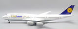 EW2748005 | JC Wings 1:200 | 1/200 Lufthansa Boeing 747-8 '5 Starhansa' D-ABYM with stand