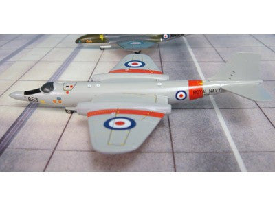 SF036 | SkyFame Models 1:200 | English Electric Canberra T22 Royal Navy 853 | is due - see description