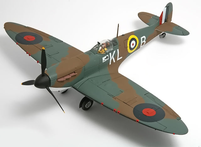 AA33904 | Corgi 1:32 | Supermarine Spitfire Mk.I, N31383/KL-B 'Kiwi', Pilot Offficer Alan Deere, No.54 Sqn RAF.