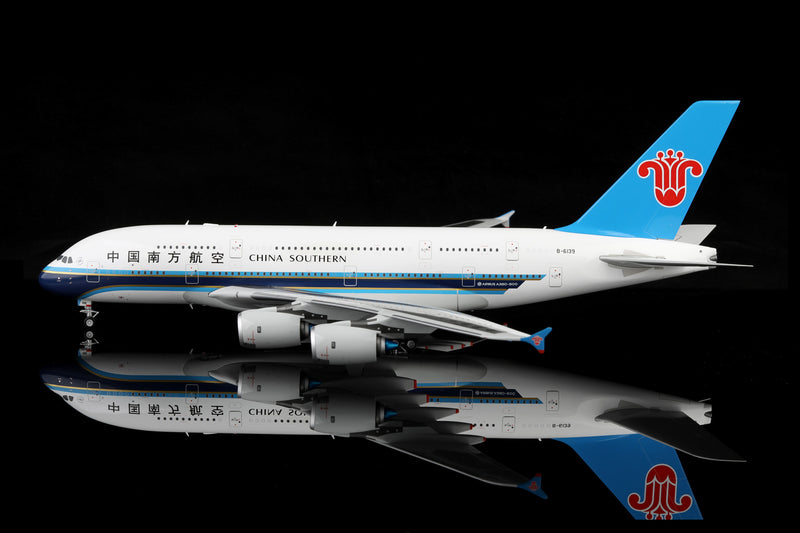 L2007FD | SQ Wings 1:200 | Airbus A380 'Flaps Down', China Southern B-6139