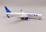 IF763UA0425 | InFlight200 1:200 | Boeing 767-300 UNITED N671UA