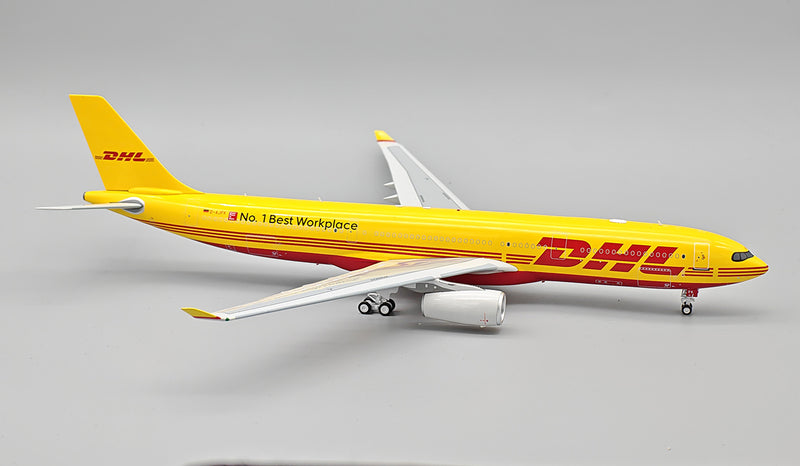 B-333-JFK | Blue Box 1:200 | Airbus A330-343P2F DHL D-AJFK with stand