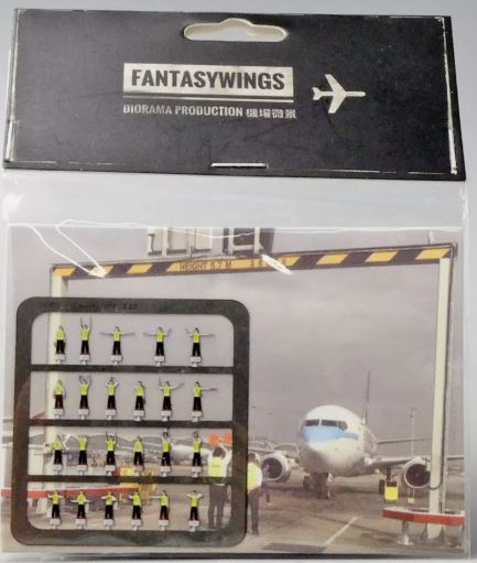 FWDP-PS-4011 | Fantasy Wings 1:400 | Airport Accessories - Marshaller Staff figures
