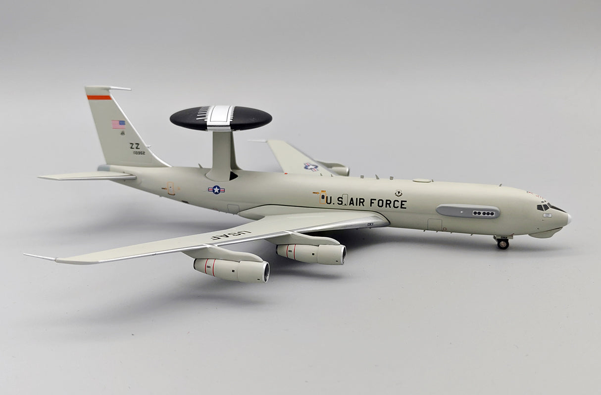 IFE3USAF352 | InFlight200 1:200 | Boeing E-3B USA - Air Force Sentry (707-300) 77-0352