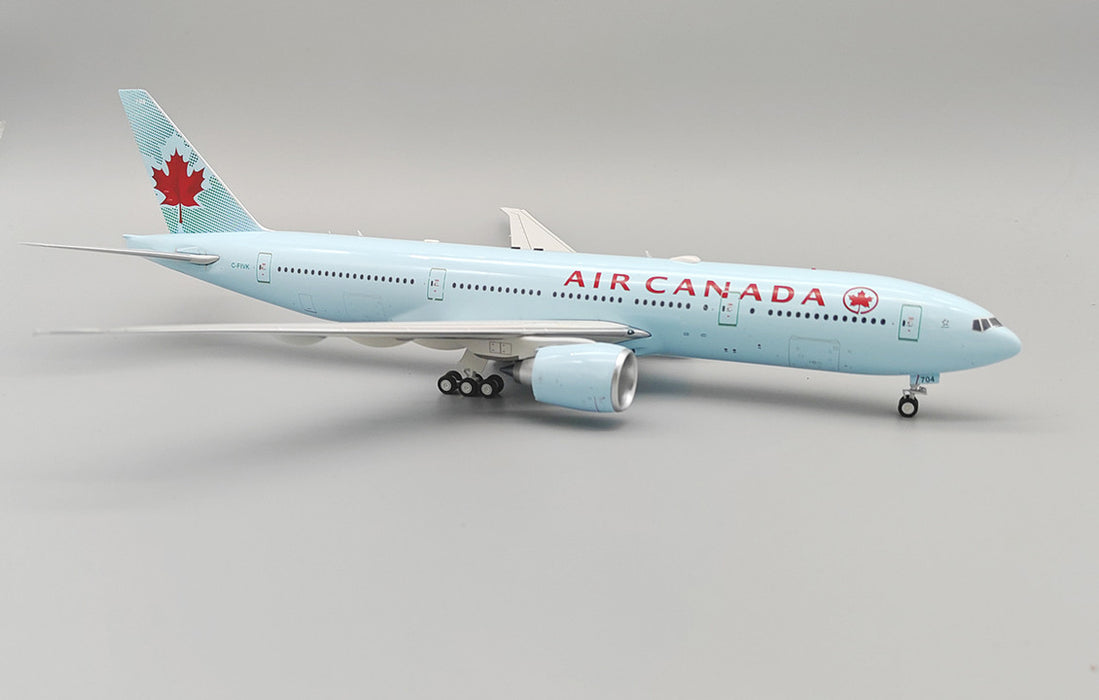 B-772-IVK  | Blue Box 1:200 | Boeing 777-233/LR Air Canada C-FIVK with stand