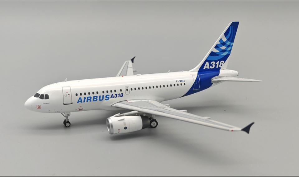 IF318HOUSE-IA | InFlight200 1:200 | Airbus A318-121 Airbus House Colour F-WWIA with stand