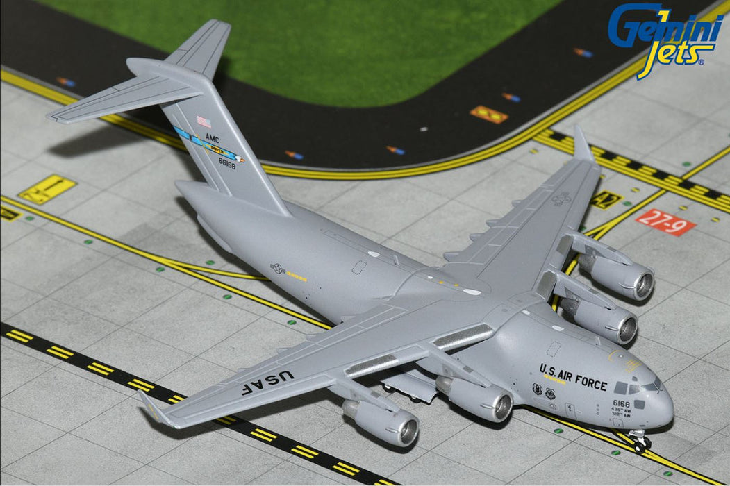 GMUSA143 | Gemini Jets 1:400 1:400 | Boeing C-17 Globemaster III 06-6168 'Dover AFB'