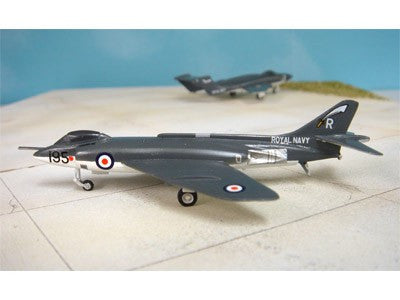 SF052 | SkyFame Models 1:200 | Supermarine Scimitar F.1 Royal Navy XD320 R-195, 807 Sqn., HMS Ark Royal, 1960 | is due - see description