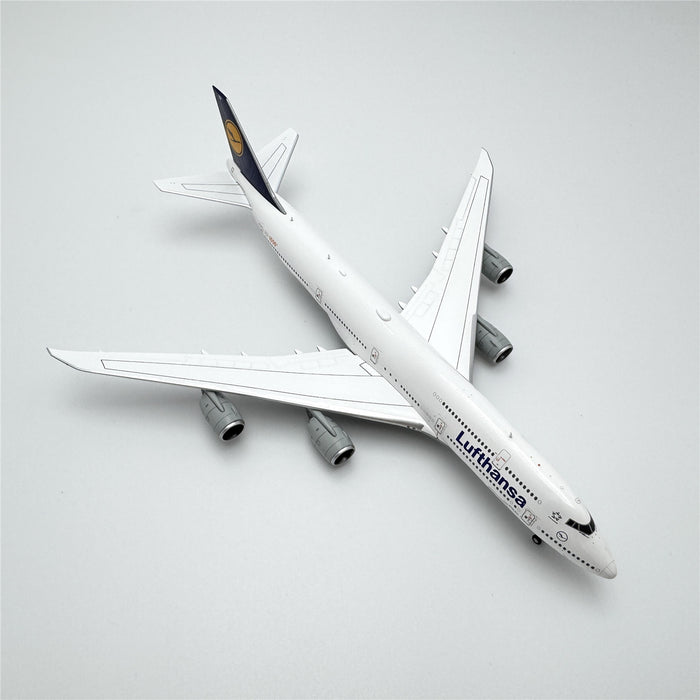 YY74807F | YY Wings 1:400 | Boeing 747-8 Lufthansa Reg. D-ABYP Flap-down | is due October 2025