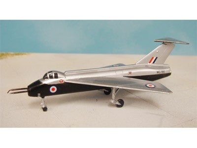 SF033 | SkyFame Models 1:200 | Short SB5 Silver/Black High Set Tailplane WG786