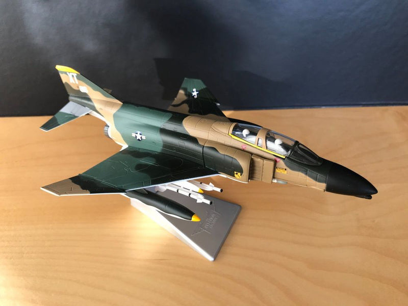 AA33204 | Corgi 1:72 | McDonnell F-4C Phantom II 12th TFTW USAF Cam Ranh Bay AFB