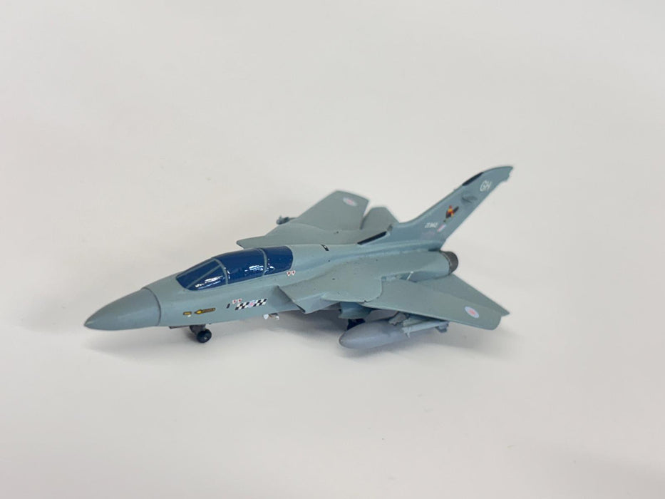 ECLIPSE16 | Eclipse Models 1:200 | Panavia Tornado ADV F Mk.3, ZE942, 43 Sqn 'Fighting Cock', RAF - swept wings
