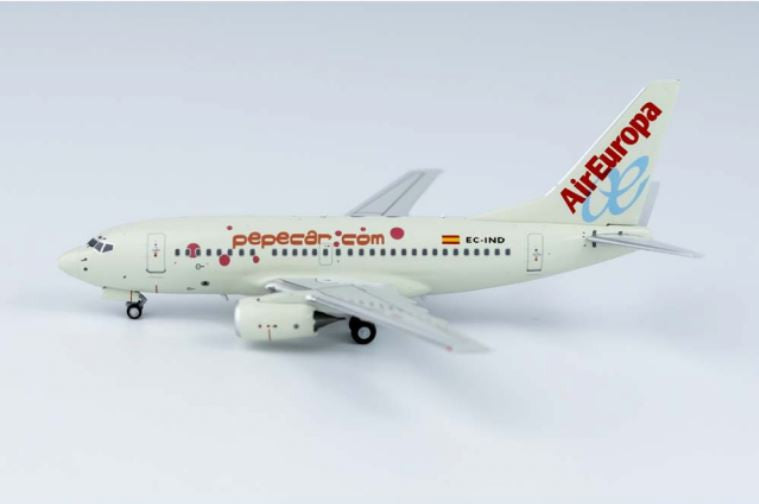 NG76006 | NG Models 1:400 | Boeing 737-600 Air Europa EC-ING, 'Pepecar'
