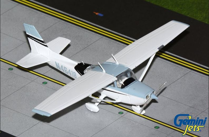 GGCES018 | Gemini General Aviation 1:72 | Cessna 172M Skyhawk N46418 (Sporty's Aviation Gifts release