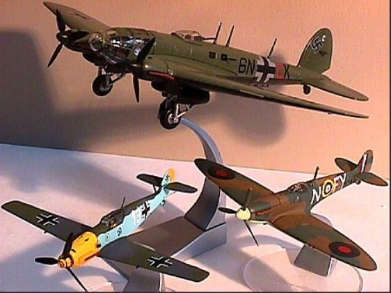 AA99127 | Corgi 1:72 | 3 piece 'Blitz' set containing Heinkel HE IIIH-3, Messerschmitt Bf 109E & Supermarine Spitfire Mk V.