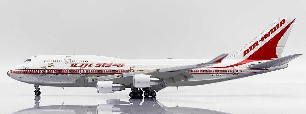 XX40033A | JC Wings 1:400 | Boeing 747-400 Air India Reg: VT-ESO Flap Down