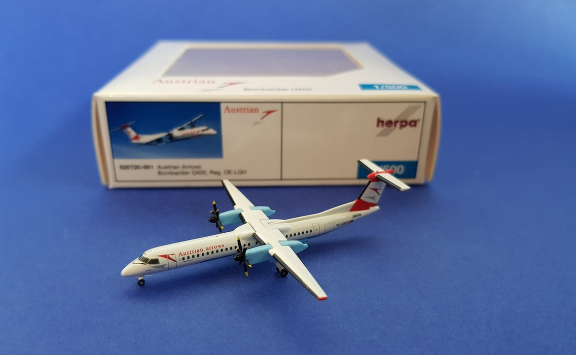 528856 | Herpa Wings 1:500 | Bombardier CRJ900 American Eagle N242LR