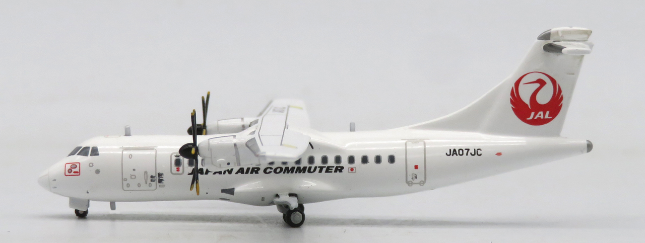 EW4AT4003 | JC Wings 1:400 | ATR42-600 Japan Air Commuter JA07JC | is due December 2024