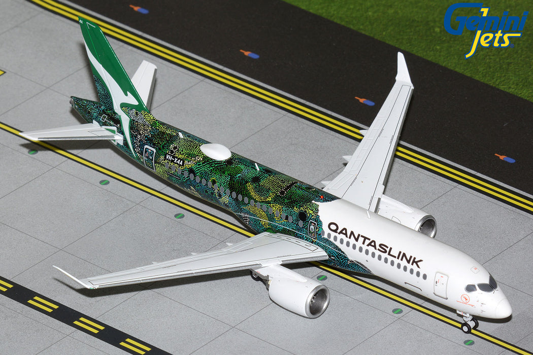 G2QFA1319 | Gemini200 1:200 | Airbus A220-300 QantasLink VH-X4A Minyma Kutjara Tjukurpa (green livery)