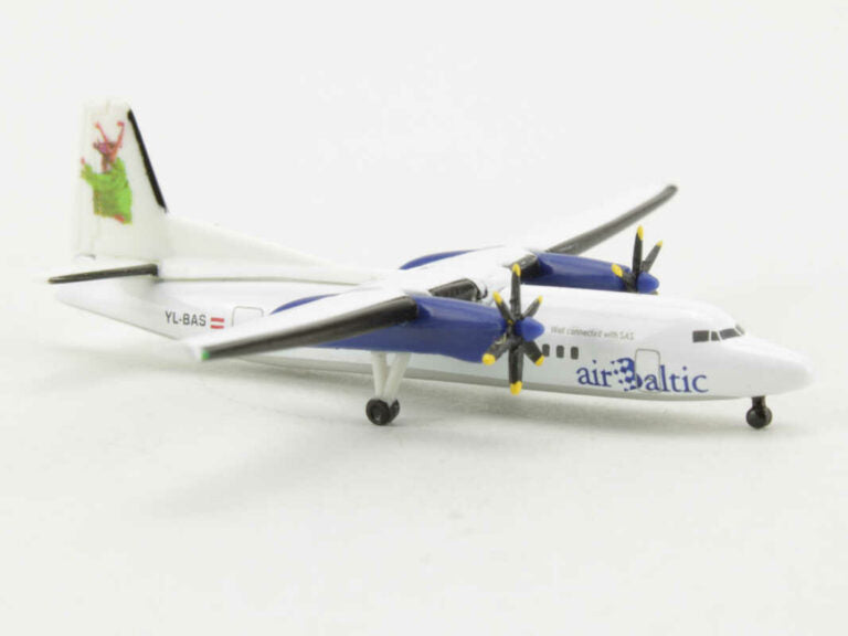 514941 | Herpa 1:500 | Herpa 2005 Christmas advent calender consisting of four models **PRE OWNED**