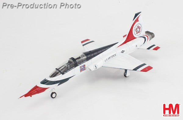 HA5416 | Hobby Master Military 1:72 | Northrop T-38 Talon, USAF #1 Thunderbirds, 'Bicentennial', 1976