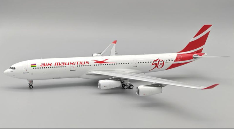 IF343MK1224R | InFlight200 1:200 | Airbus A340-313 Air Mauritius 3B-NBJ with stand