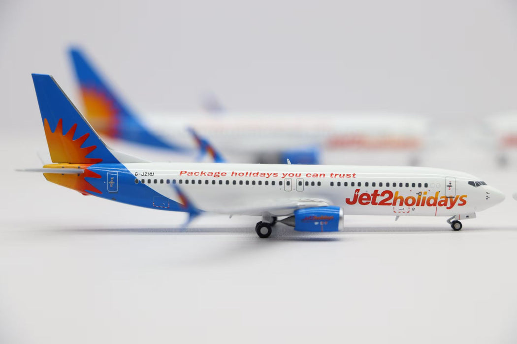ARD4J |Panda Models 1:400  | Boeing 737-800 Jet 2 Holidays G-JZHU |