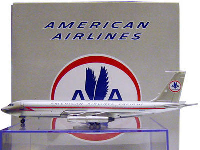 IF70016F | InFlight200 1:200 | Boeing 707-300F American Airlines Freight Lightning Bolt Scheme