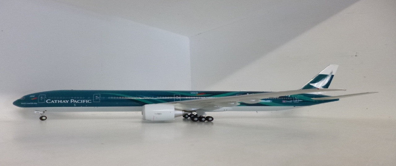 XX2751 | JC Wings 1:200 | Boeing 777-300ER Cathay Pacific B-KPF, 'Asia's world city' (with stand)