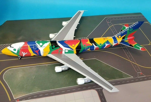 XX2808 | JC Wings 1:200 | Boeing 747-300 South African ZS-SAJ, 'Ndizani' (with stand)