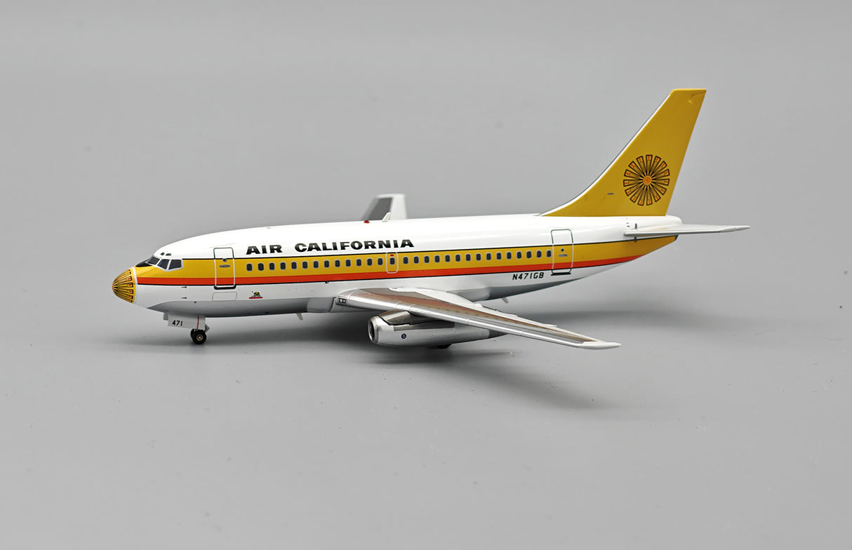 IF731OC0925 | InFlight200 1:200 | Boeing 737-159 Air California N471GB with stand