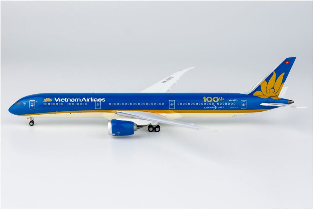 NG56016 | NG Models 1:400 | Boeing 787-10 Vietnam Airlines VN-A873, '100th Aircraft'