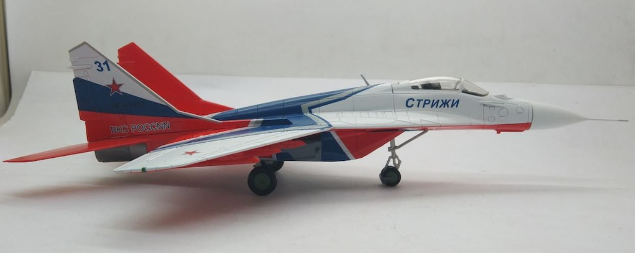 HA6511A | Hobby Master Military 1:72 | MiG-29 31 Strizhi Aerobatic Team Russian Air Force