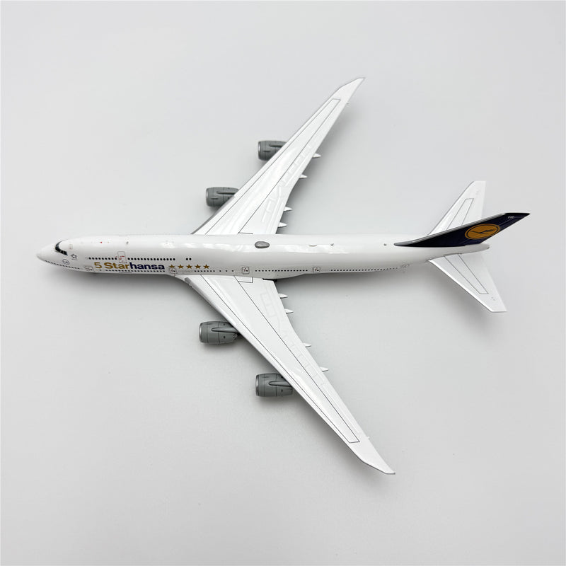 YY74806 | YY Wings 1:400 | Boeing 747-8 Lufthansa 5 Starhansa Livery D-ABYM