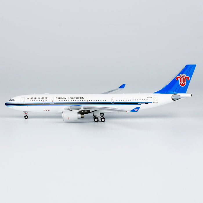 NG61075 | NG Models 1:400 | Airbus A330-200 China Southern Airlines B-6528 PW engines | was due August 2024